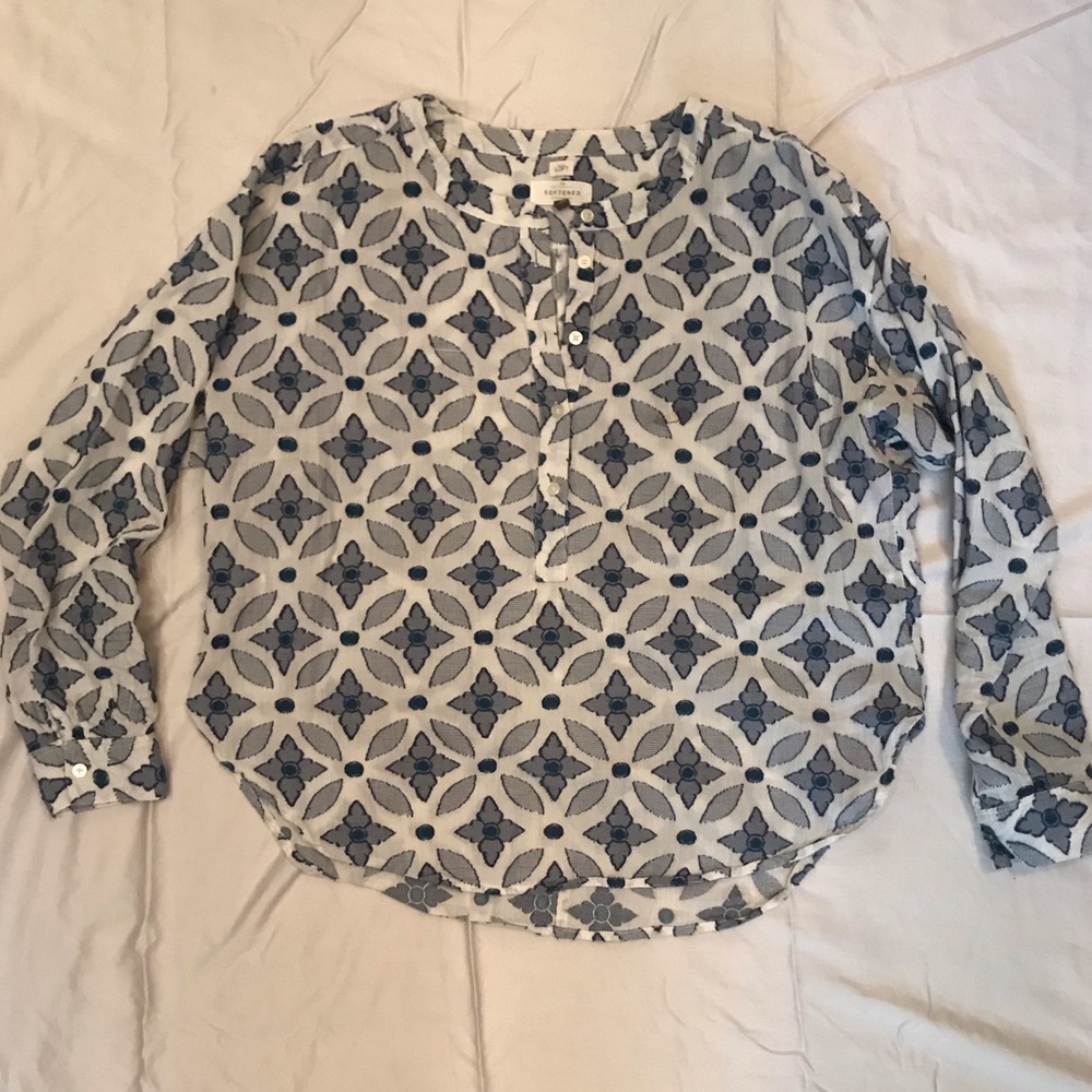 LOFT cotton top with a blue textured floral print